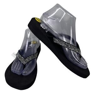 Yellow Box Rhinestone Flip Flop Sandal 9 Black Leather Upper New